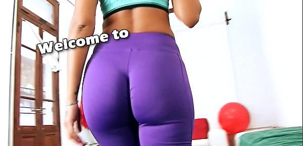  BIG ROUND ASS and BIG TITS Working Out in Tight Lycra Pants